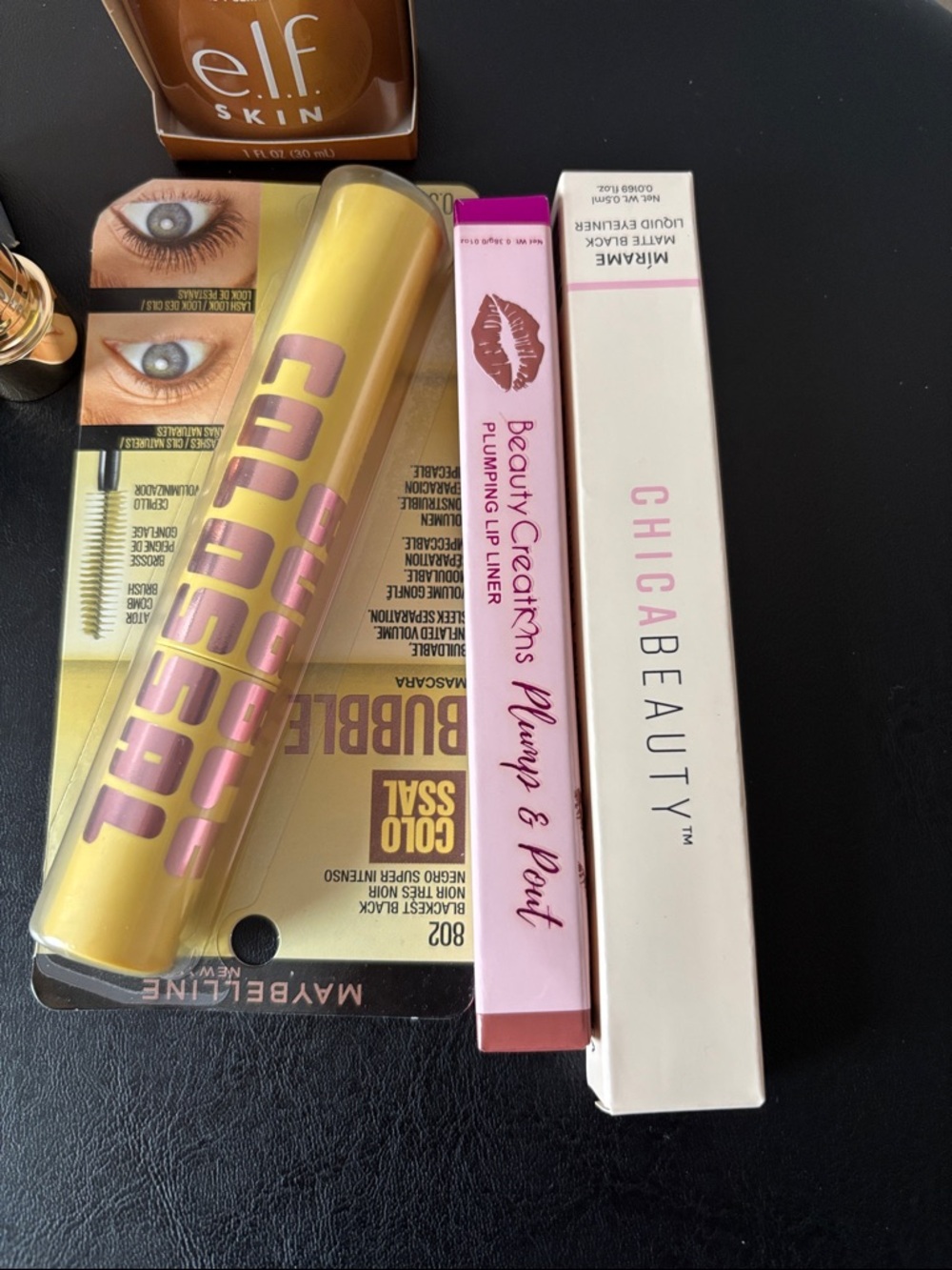 Makeup bundle - Picture 2 of 3